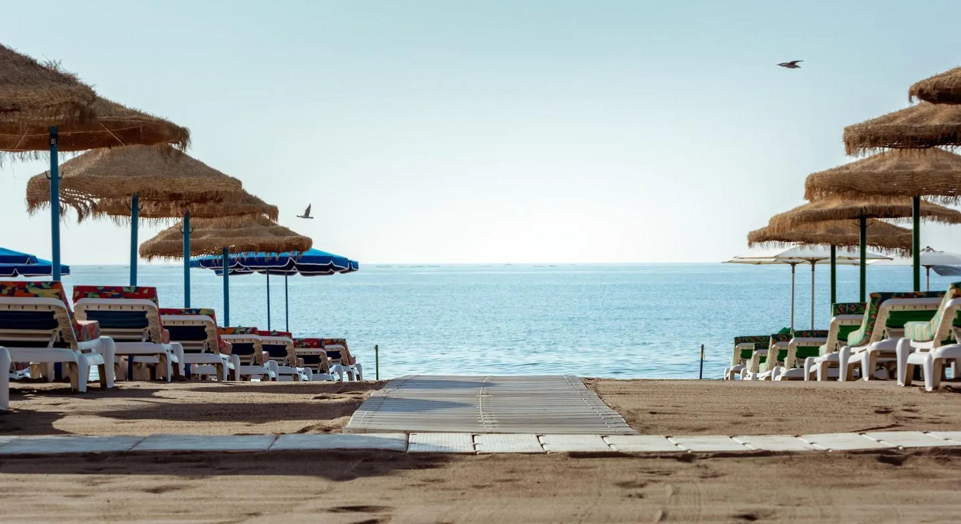Mara'S Apartments Torremolinos Seaviews - First Line Beach - Duplex Penthouse İspanya